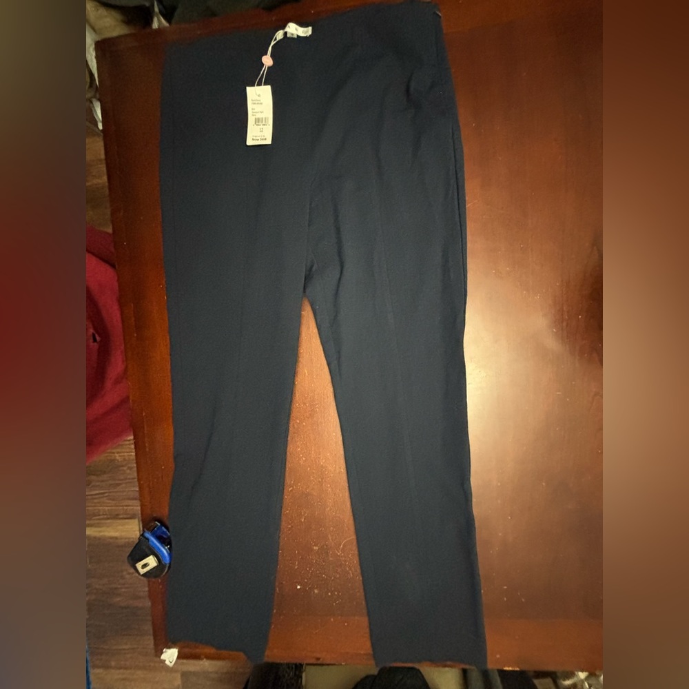 Cabi woman’s Newport navy dress pants 12 BNWT very nice  wide leg career Beachy